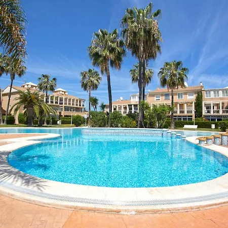 La Adela Apartment *